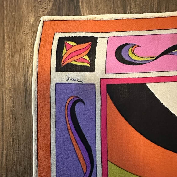 Emilio Pucci Vintage Vibrant Abstract Pattern Scarf - Picture 4 of 5